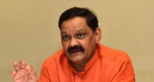 चौकीदार भरती जाहिरात दुरुस्त करण्याचे आदिवासी विकास मंत्री अशोक वुईके यांचे निर्देश