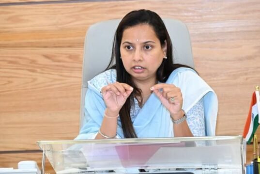 महिला व बालविकास विभागातील विविध पदांच्या भरती प्रक्रियेला वेग देण्यात यावा.