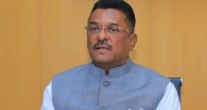 राज्यात इलेक्ट्रिक वाहनांचा वापर वाढवून पर्यावरणपूरक वाहतूक व्यवस्थेला गती देण्यासाठी महाराष्ट्र शासनाने महत्त्वपूर्ण पाऊल उचलले आहे