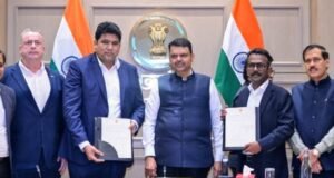 मुख्यमंत्री देवेंद्र फडणवीस यांच्या उपस्थितीत राज्यात गुंतवणुकीसाठी उद्योग विभागासोबत श्याम स्टील उद्योग आणि जेडब्ल्यू ग्लोबल उद्योग