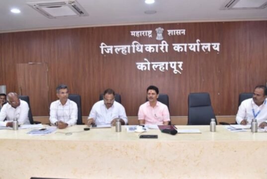 शेतकऱ्यांच्या समृद्धीसाठी ‘मुख्यमंत्री बळीराजा शेत/पाणंद रस्ते योजना’ प्रभावीपणे राबवा- पालकमंत्री प्रकाश आबिटकर