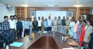 सनदशीर मार्गाने जगण्याची नवी सुरुवात करावी : जिल्हाधिकारी डॉ. मंगेश गोंदावले