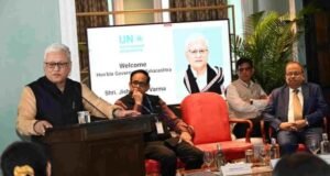 देशात दरवर्षी ३४ लाख टन प्लास्टिक कचरा तयार होत आहे.