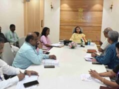 अंगणवाडी सेविका आणि मदतनीसांच्या प्रलंबित मागण्या आणि समस्यांवर सखोल चर्चा करून सकारात्मक तोडगा काढण्यासाठी प्रयत्न