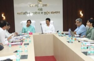 बाह्य यंत्रणेद्वारे दिल्या जाणाऱ्या सेवा प्रभावीपणे राबवा सार्वजनिक आरोग्य मंत्री प्रकाश आबिटकर यांचे निर्देश