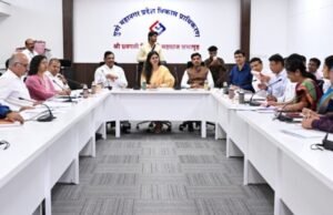 नदी सुशोभीकरणापेक्षा प्रदूषणमुक्तीवर अधिक भर; स्वतंत्र ‘नदी पुनरुज्जीवन प्राधिकरण’ लवकरच – पर्यावरण मंत्री पंकजा मुंडे