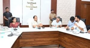 नवीन प्रयोग करणाऱ्या युवा शेतकऱ्यांना आवश्यक सुविधा उपलब्ध करा