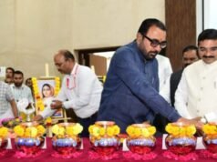 केंद्र शासनाच्या योजनांचा केंद्रीय आयुष व कुटूंब कल्याण राज्यमंत्री यांनी घेतला आढावा