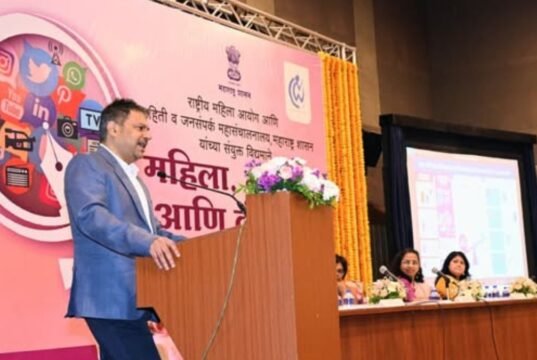 वेगाने बदलणाऱ्या माहिती आणि तंत्रज्ञानाच्या युगात पत्रकारिता क्षेत्रात कृत्रिमबुद्धिमत्ता तंत्रज्ञान महत्त्वाचे बदल घडवत आहे.