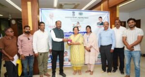 मंत्री चंद्रशेखर बावनकुळे यांच्या हस्ते पेंच नदीतील पवित्र जल कलश पूजन