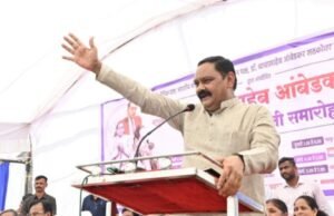 पालकमंत्री डॉ. अशोक वुईके यांचे डॉ. बाबासाहेब आंबेडकर यांना अभिवादन