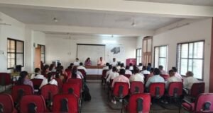 महसूल प्रशासन अधिक सक्षम व पेपरलेस करण्यावर भर