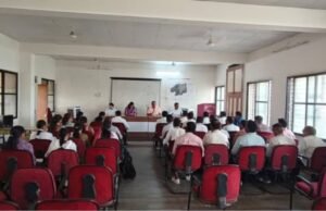 महसूल प्रशासन अधिक सक्षम व पेपरलेस करण्यावर भर