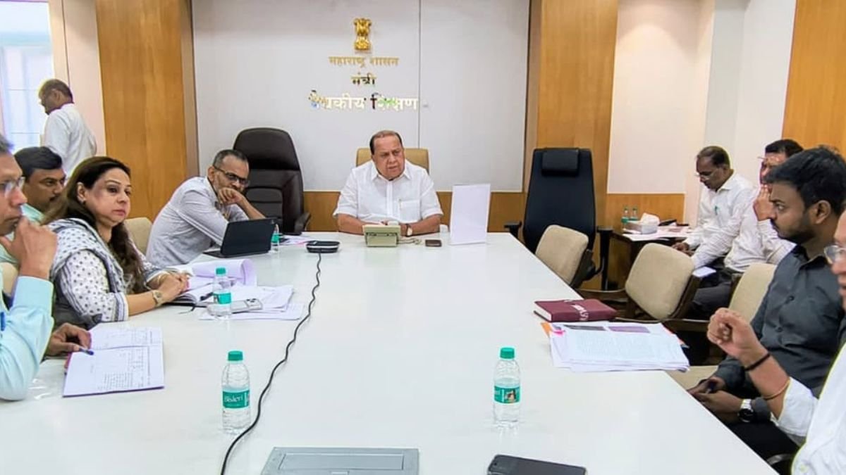 Medical Education Minister Hasan Mushrif reviewed the construction of government medical colleges and hospitals being built in various districts of the state.