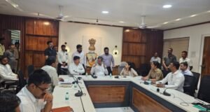 इंधनाचा वापर कमी करण्यासाठी सार्वजनिक वाहतूक व्यवस्थेचा वापर करावा – मंत्री शंभूराज देसाई