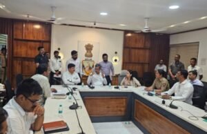 इंधनाचा वापर कमी करण्यासाठी सार्वजनिक वाहतूक व्यवस्थेचा वापर करावा – मंत्री शंभूराज देसाई