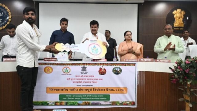Guardian Minister Sanjay Rathod distributes tractors, drones and agricultural machinery to farmers