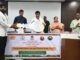 पालकमंत्री संजय राठोड यांच्या हस्ते शेतकऱ्यांना ट्रॅक्टर, ड्रोन व कृषी यंत्राचे वाटप