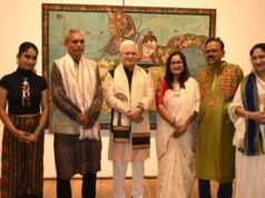 त्रिपुरा येथील राष्ट्रीय पुरस्कार विजेत्या कलाकार श्रीमती तपती भौमिक मजूमदार यांच्या ‘भूमिजा — बॉर्न ऑफ द अर्थ’ या कला प्रदर्शनाचे उद्घाटन