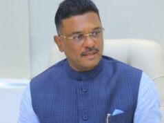अमराठी रिक्षा-टॅक्सी चालकांनी व्यवहारिक मराठीचे धडे घ्यावे; १५ ऑगस्टनंतर मुदतवाढ नाही — मंत्री प्रताप सरनाईक