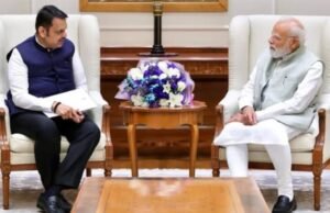 मुख्यमंत्री देवेंद्र फडणवीस यांनी आज नवी दिल्ली येथे पंतप्रधान नरेंद्र मोदी यांची सदिच्छा भेट घेतली.