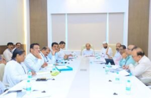 पूर्णा नदीवरील साखळी बंधाऱ्यांची कामे कालमर्यादेत पूर्ण करा – मंत्री राधाकृष्ण विखे पाटील