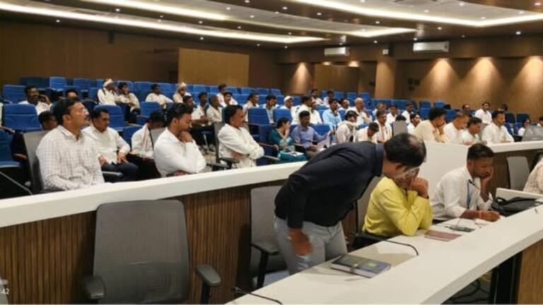 सामूहिक वनहक्क क्षेत्र विकासासाठी नंदुरबार प्रशासनाचा पुढाकार ‘प्रोजेक्ट हरियाली’ अंतर्गत वृक्ष, बांबू व गवत लागवडीचे नियोजन
