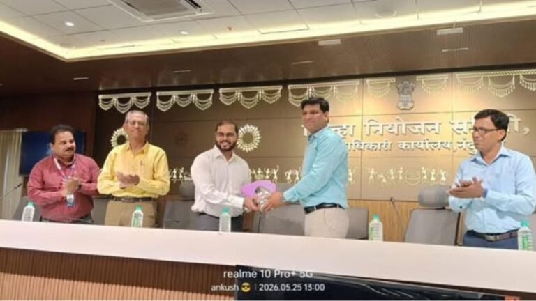 जागतिक संधींकडे नंदुरबारची वाटचाल परराष्ट्र व्यवहार मंत्रालयाच्या “District Outreach Programme” अंतर्गत जिल्हास्तरीय कार्यशाळा संपन्न