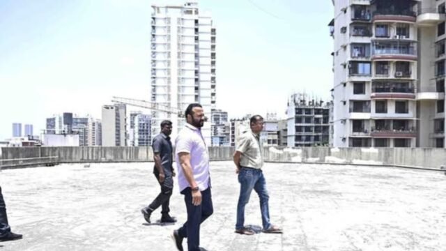 Rural Development Minister Jayakumar Gore inspected the government building, Gram Vikas Bhavan, constructed in Kharghar, Navi Mumbai today.