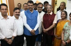 श्रीराम अर्बन को-ऑपरेटिव्ह बँक लिमिटेडच्या चिंचभवन शाखेचे उद्घाटन मुख्यमंत्री देवेंद्र फडणवीस यांच्या हस्ते करण्यात आले.