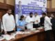 स्व-गणना करीत उपमुख्यमंत्री एकनाथ शिंदे यांच्या हस्ते ठाणे जिल्हा जनगणनेचा शुभारंभ