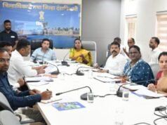 निधीचा प्रभावी वापर करून विकासकामे गुणवत्तापूर्वक आणि वेळेत पूर्ण करा – पालकमंत्री नितेश राणे