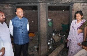 धामणगाव येथील प्रत्येक बाधित कुटुंबाला शासनाची त्वरित मदत – महसूलमंत्री चंद्रशेखर बावनकुळे