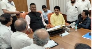 ई-चलन संदर्भातील मागण्यांवर सकारात्मक भूमिका घेऊ – परिवहन मंत्री प्रताप सरनाईक