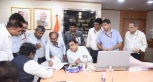 केंद्रीय मंत्री नितीन गडकरी यांच्याकडून महाराष्ट्रातील प्रस्तावित हाय-स्पीड राष्ट्रीय महामार्ग प्रकल्पांचा आढावा