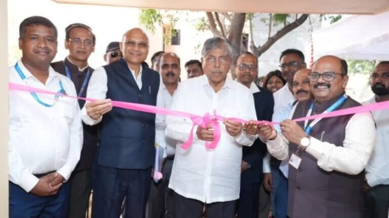 नूतन इमारतीच्या बांधकामासाठी निधीची कमतरता जाणवणार नाही – मंत्री चंद्रकांत (दादा) पाटील