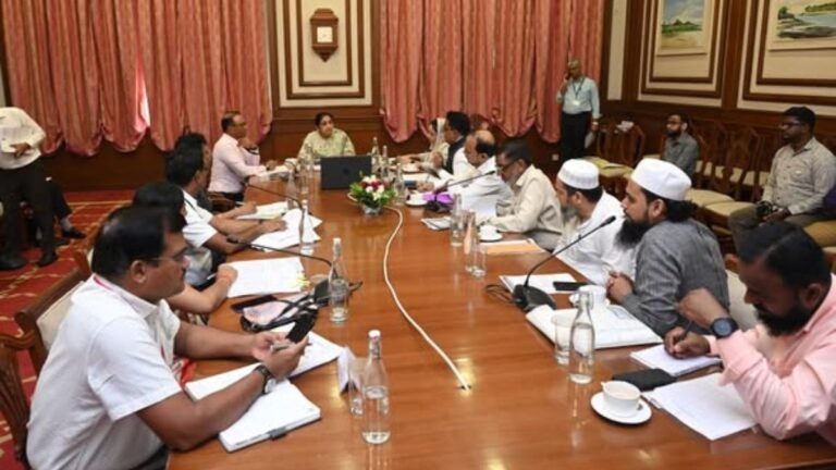 शिक्षण, कौशल्य विकास, रोजगारनिर्मिती आणि सामाजिक सक्षमीकरणाच्या माध्यमातून अल्पसंख्याक समाजाचा सर्वांगीण विकास साधण्यासाठी राज्य शासन कटिबद्ध असून