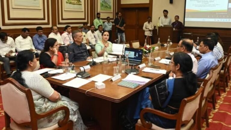 महाराष्ट्रातील महिला खेळाडू विविध क्रीडा प्रकारांमध्ये राष्ट्रीय आणि आंतरराष्ट्रीय स्तरावर उल्लेखनीय कामगिरी करत आहेत.