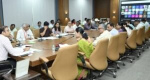 लिंग गुणोत्तर संतुलित राखण्यासाठी अधिक दक्षतेने काम करा