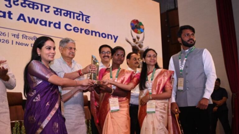 महाराष्ट्रातील ग्रामपंचायतींना राष्ट्रीय पंचायत पुरस्कार प्रदान