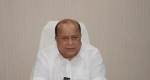 पालकमंत्री हसन मुश्रीफ जिल्हा दौऱ्यावर;आढावा बैठक, पत्रकार परिषद व शासकीय वैद्यकीय महाविद्यालयाला भेट