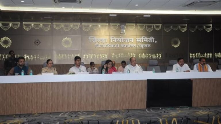 खरीप हंगामासाठी सर्व यंत्रणांनी सज्ज राहावे;शेतकऱ्यांनी पुरेसा पाऊस झाल्याशिवाय पेरणीची घाई करू नये