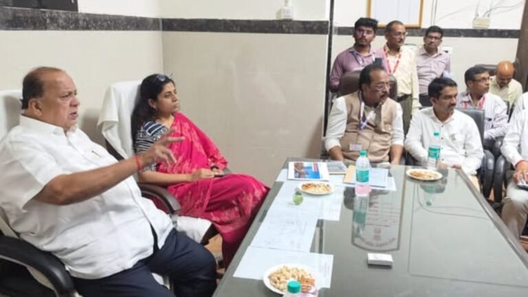मार्च 2027 पर्यंत वैद्यकीय महाविद्यालयाचे काम पूर्ण करा;अन्यथा कंत्राटदारांवर कारवाई-पालकमंत्री हसन मुश्रीफ