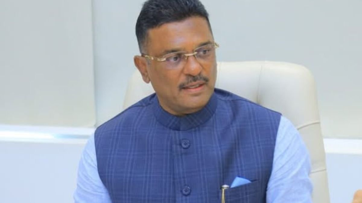 महाराष्ट्रात वाढती वाहनसंख्या, नागरिकांची वाढती गरज आणि प्रशासनावरील ताण लक्षात घेऊन नवीन प्रादेशिक व उपप्रादेशिक परिवहन कार्यालये स्थापन करण्यासाठी निकष निश्चित करण्यात आले