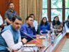 महाराष्ट्राच्या संपन्नतेसाठी पायाभूत सुविधांच्या निर्मिती प्रकल्पांची कामे गतीने पूर्ण होणे गरजेचे आहे.