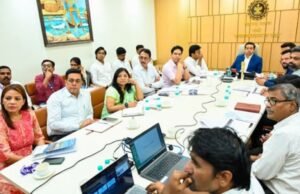 सिंधुदुर्ग, नाशिक, पालघर, औंध-पुणे, नागपूर आणि मुंबई येथील निवडक सहा आयटीआय संस्थांमध्ये बंदरे क्षेत्राशी संबंधित विशेष अभ्यासक्रम सुरू करण्यासाठी आवश्यक तयारी करण्यात यावी