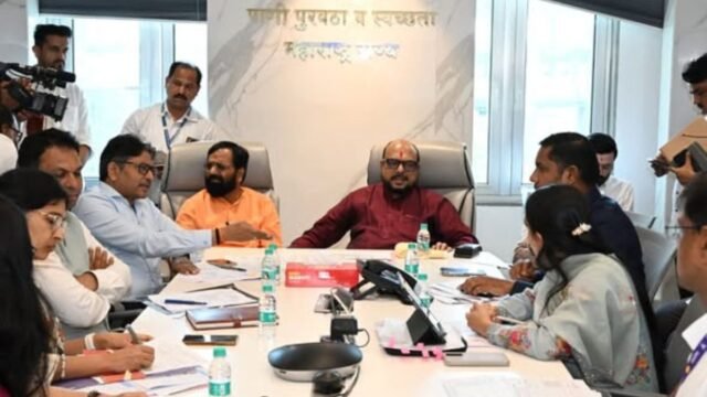 Three water tanks should be constructed instead of two under the Dasgaon-Vahur water supply scheme in Mahad Taluka, Raigad district.