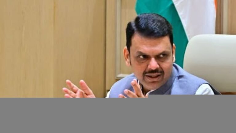 राज्यातील ग्रामीण आणि आदिवासी भागांपर्यंत मानसिक आरोग्य सेवा प्रभावीपणे पोहोचविण्यासाठी महाराष्ट्र शासनाने महत्त्वपूर्ण पाऊल उचलले आहे.