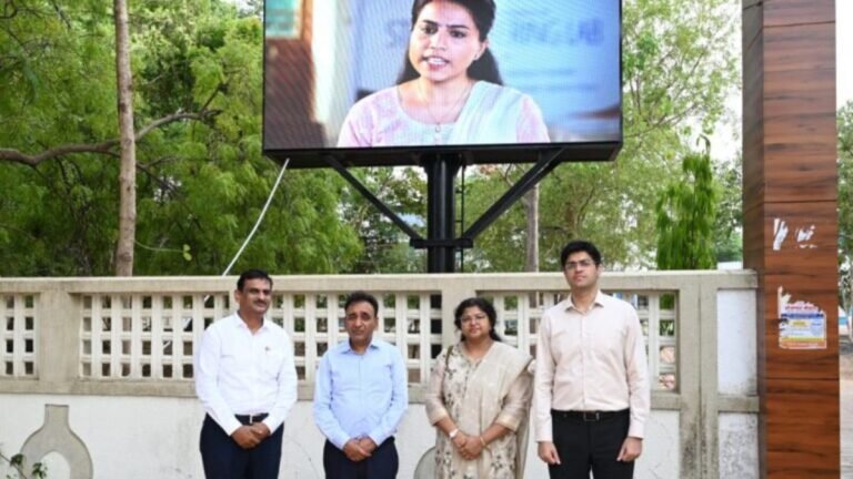 डिजिटल तंत्रज्ञानाच्या माध्यमातून योजनांचा प्रसार अधिक प्रभावी : मुख्य सचिव राजेश अग्रवाल