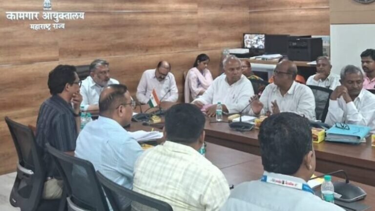 बिडी कामगारांच्या किमान वेतनवाढीबाबत उद्योजकांनी सकारात्मक भूमिका घ्यावी – मंत्री ॲड. आकाश फुंडकर  